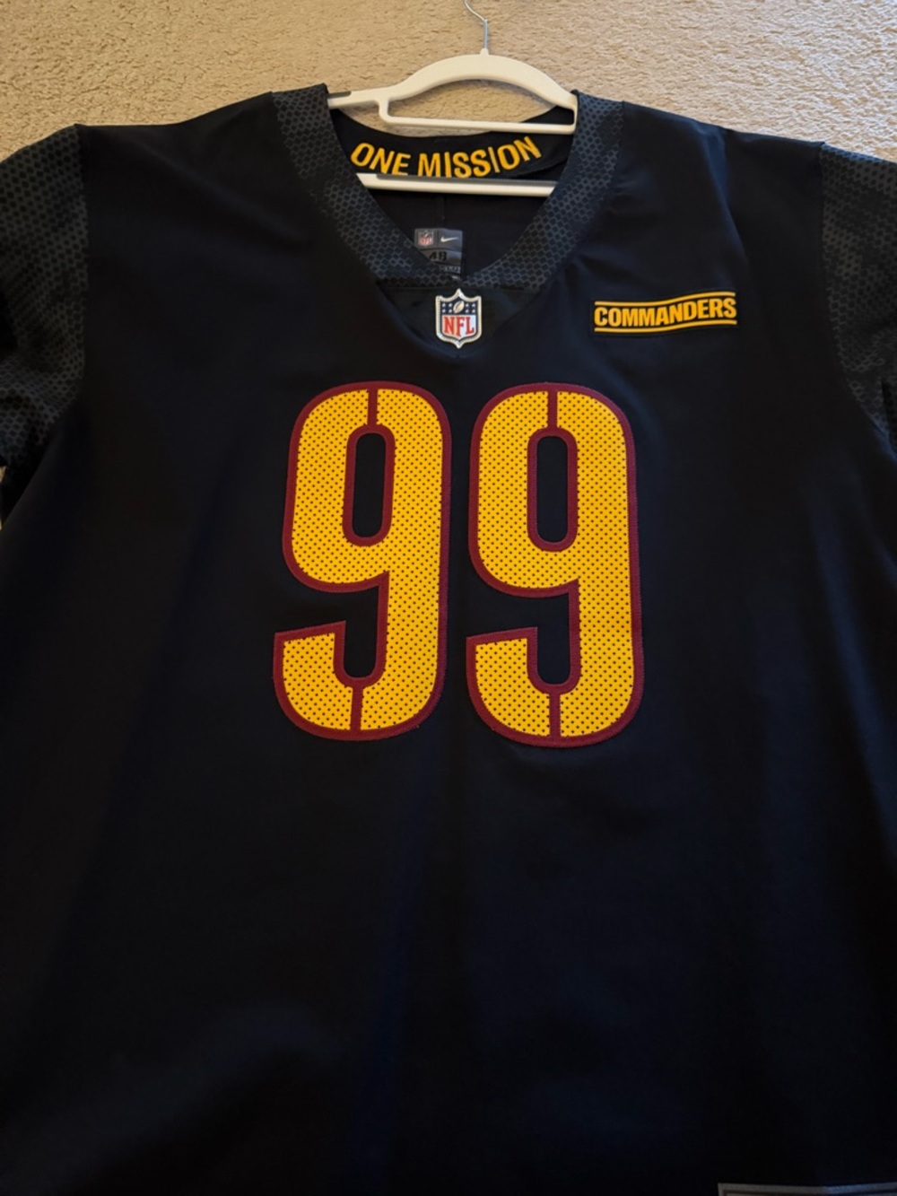 Chase Young Vapor Elite Commanders Football Jersey Size 48